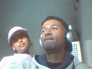 toujours la avec ma petite soeur hind