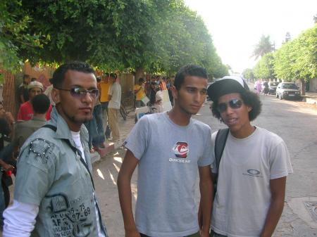 encore la avec kamal et son ami